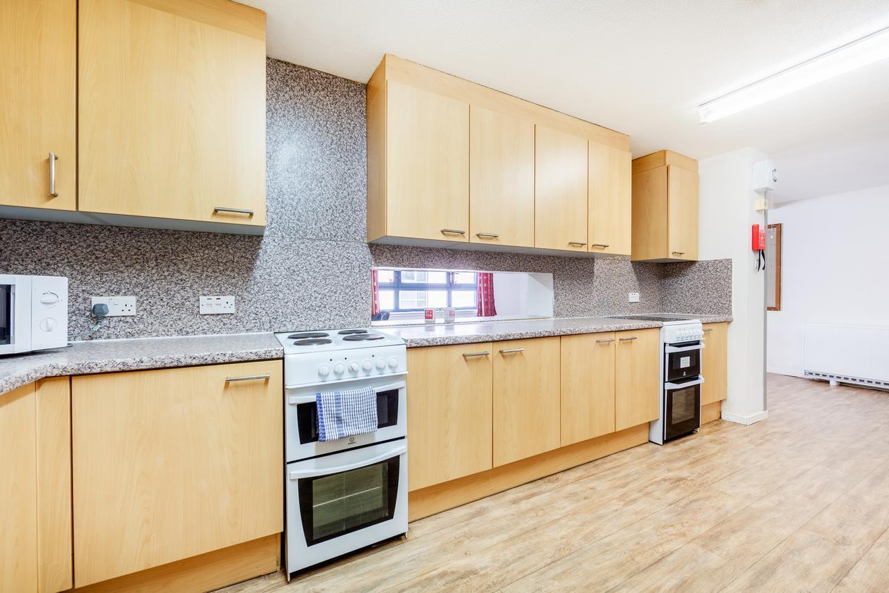 Appartement Euro Halls *