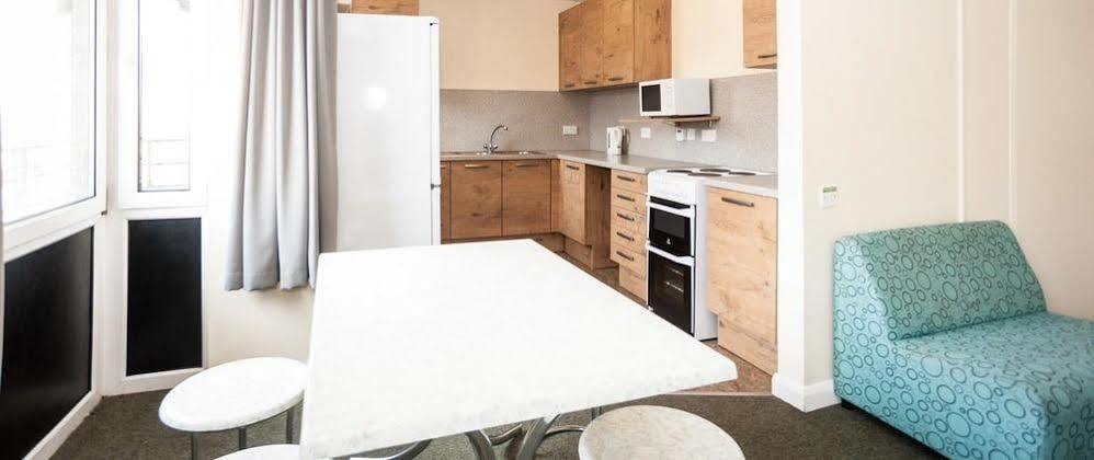Appartement Euro Halls *