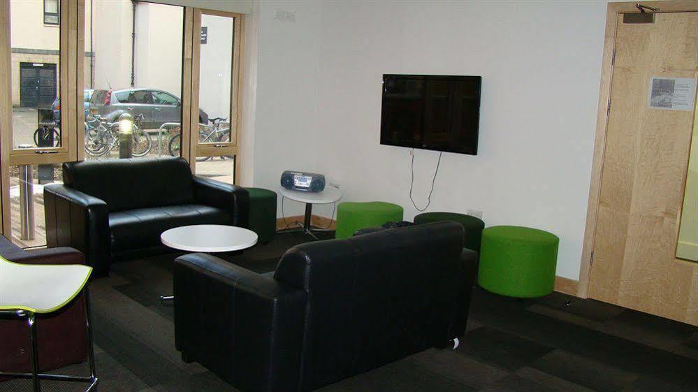 Euro Halls Appartement *